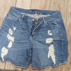 Size 18 Lane Bryant distressed blue jeans shorts